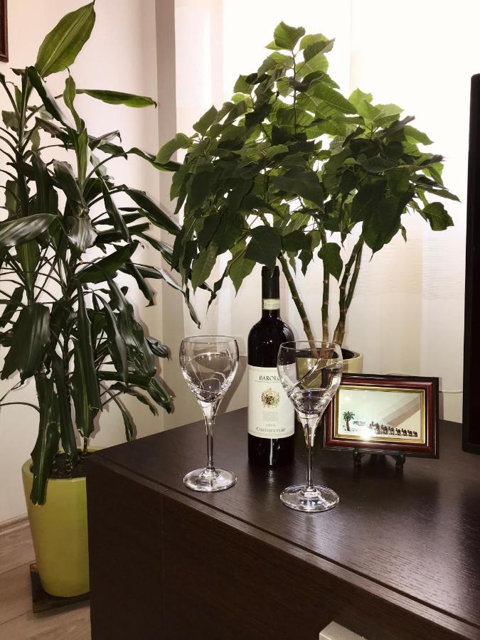 Home Away From Home Apartment Durrës Kültér fotó